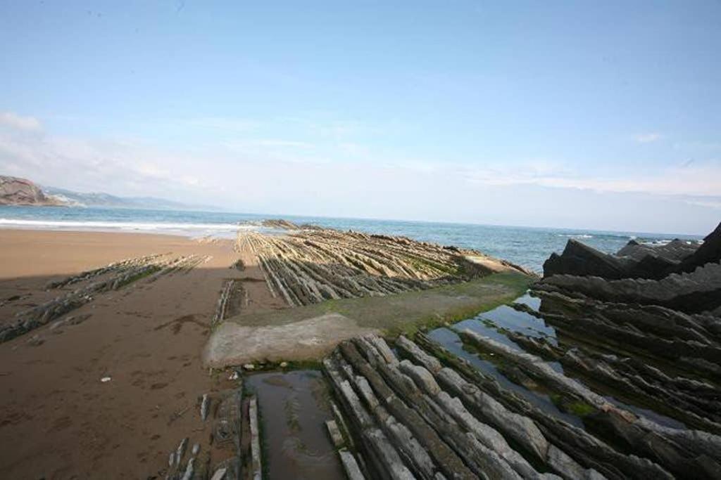 2 Habit, Sala, Terraza, Jardin, Parking Gratis Apartment Zumaia Exterior photo